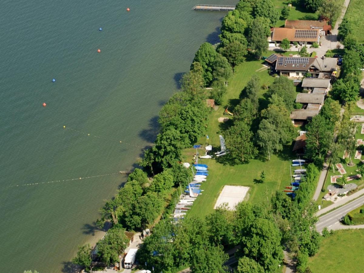 Ferienwohnungen Am Strandbad Chieming Bagian luar foto
