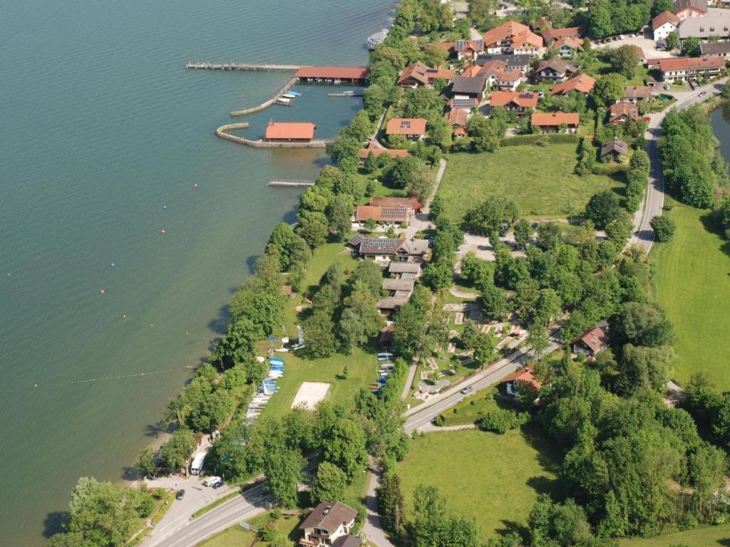 Ferienwohnungen Am Strandbad Chieming Bagian luar foto